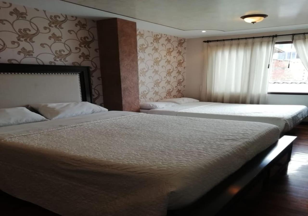 Hotel Azul De La Plaza By Chat Noir Cuenca Dış mekan fotoğraf