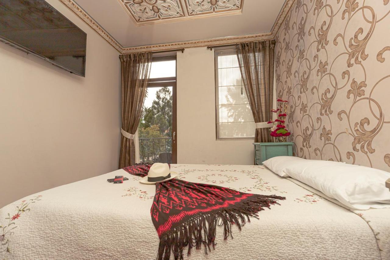Hotel Azul De La Plaza By Chat Noir Cuenca Dış mekan fotoğraf