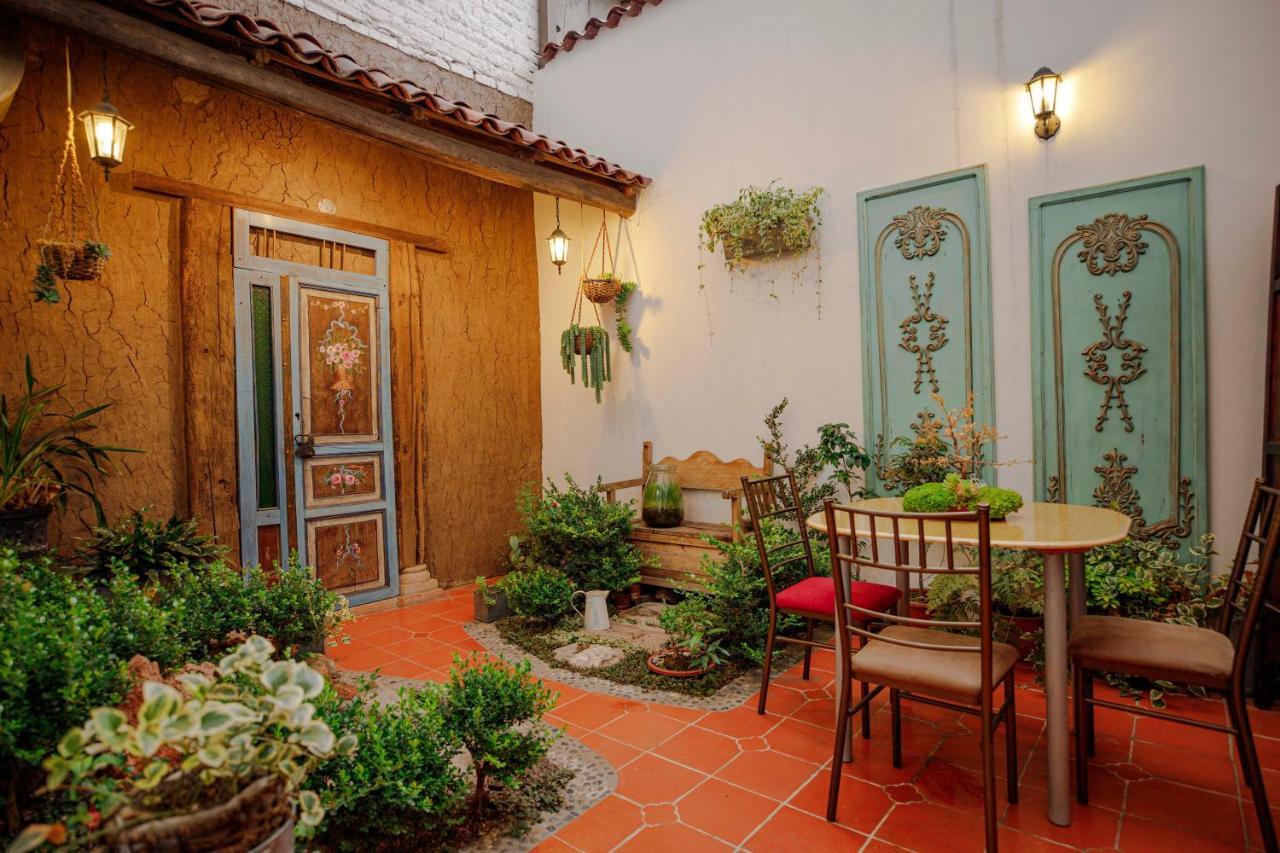 Hotel Azul De La Plaza By Chat Noir Cuenca Dış mekan fotoğraf