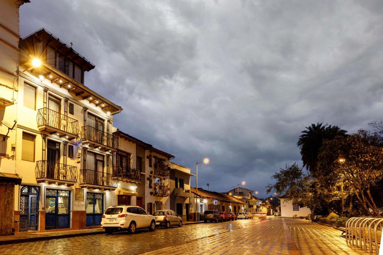 Hotel Azul De La Plaza By Chat Noir Cuenca Dış mekan fotoğraf