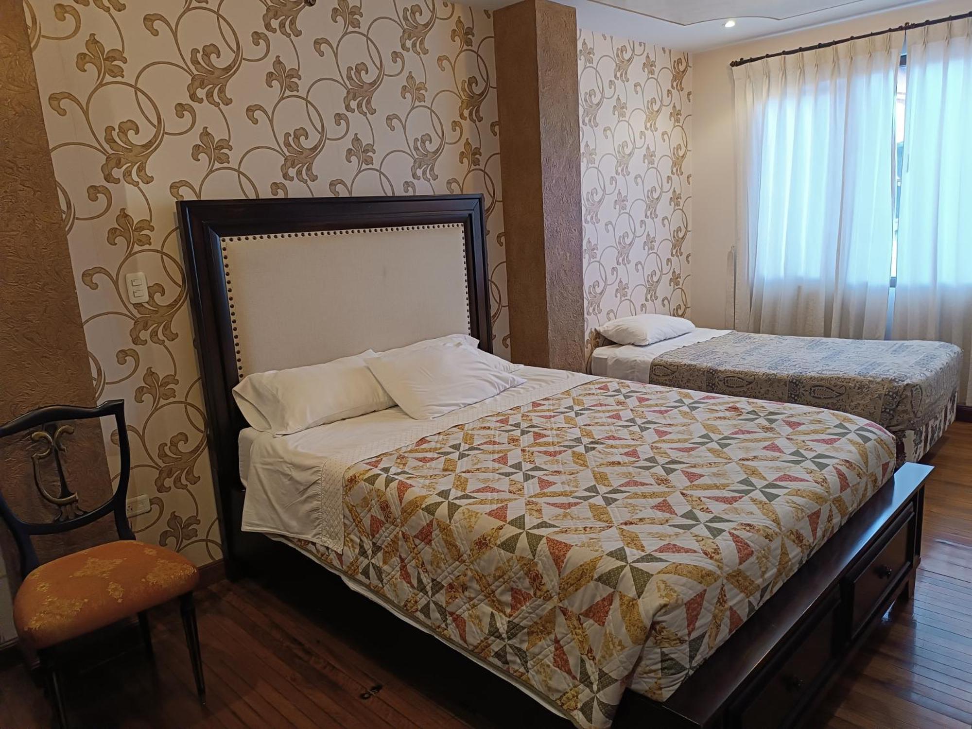Hotel Azul De La Plaza By Chat Noir Cuenca Dış mekan fotoğraf